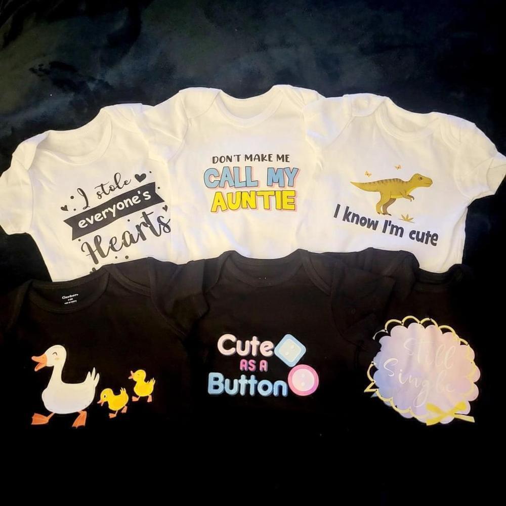 Set of 6 baby onsies size 6-9 months